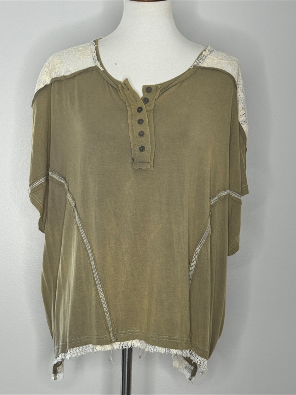 POL Olive Green Short-Sleeve Henley with Cream Lace Trim